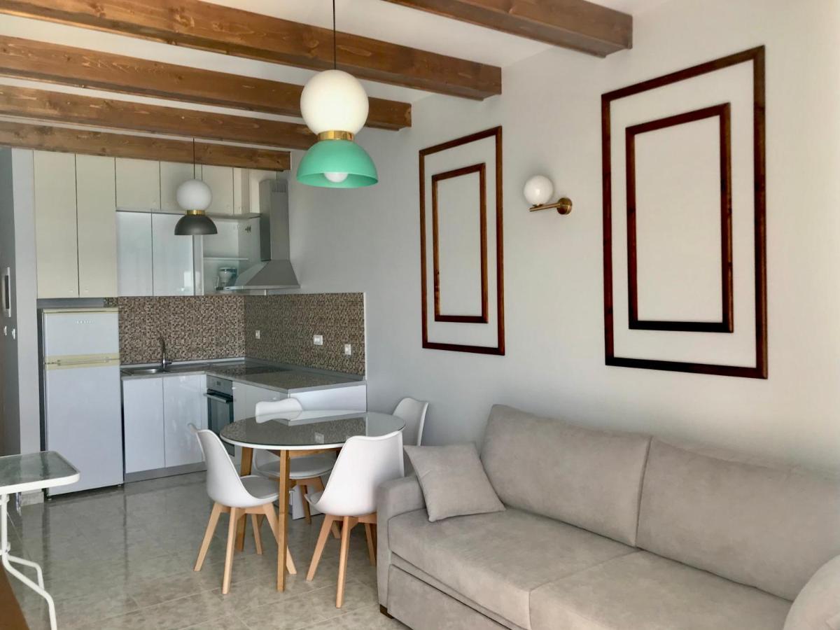 Skizenas Waterfront Apartments Haraki Dış mekan fotoğraf