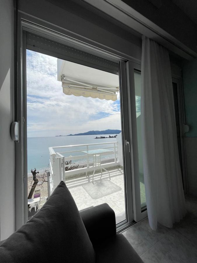 Skizenas Waterfront Apartments Haraki Dış mekan fotoğraf