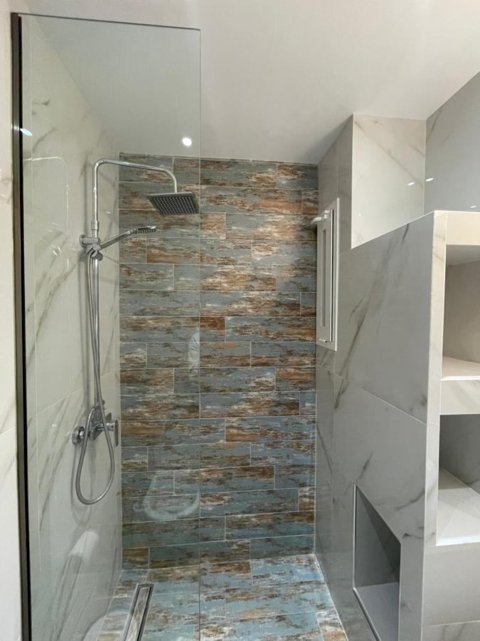 Skizenas Waterfront Apartments Haraki Dış mekan fotoğraf