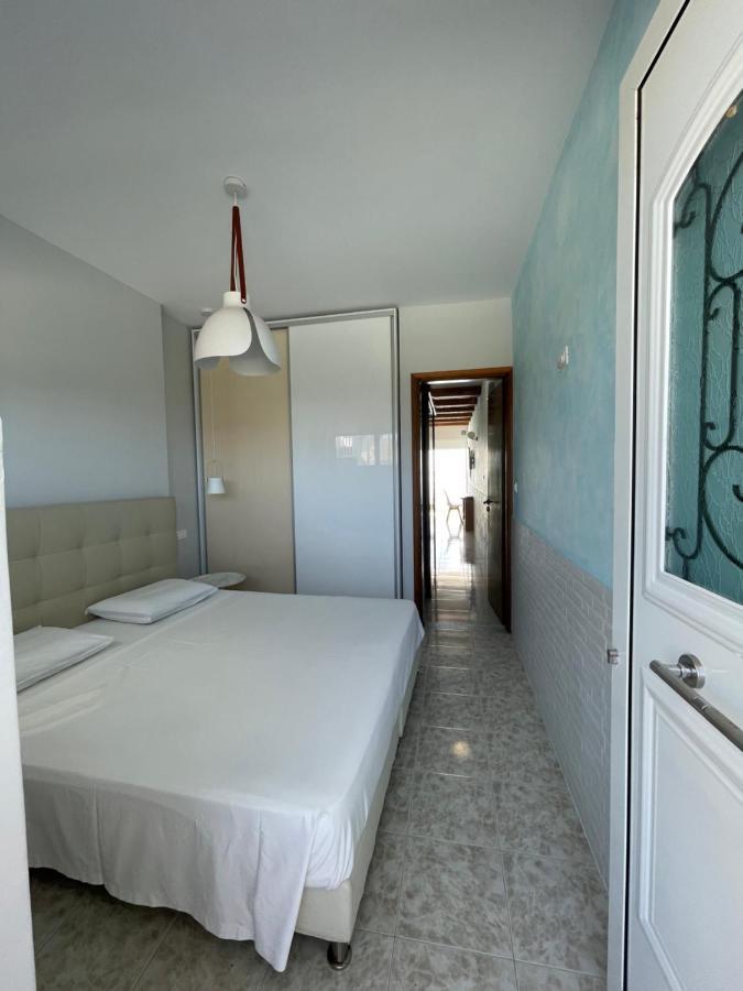 Skizenas Waterfront Apartments Haraki Dış mekan fotoğraf
