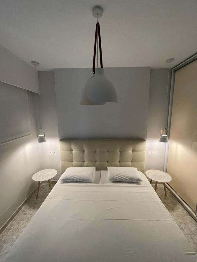 Skizenas Waterfront Apartments Haraki Dış mekan fotoğraf