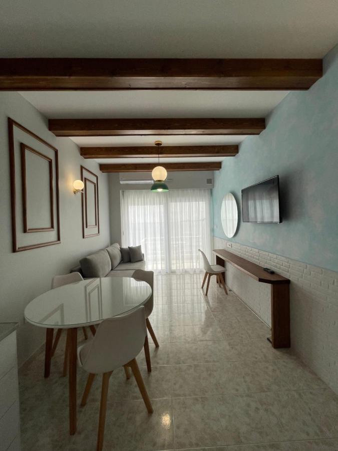 Skizenas Waterfront Apartments Haraki Dış mekan fotoğraf