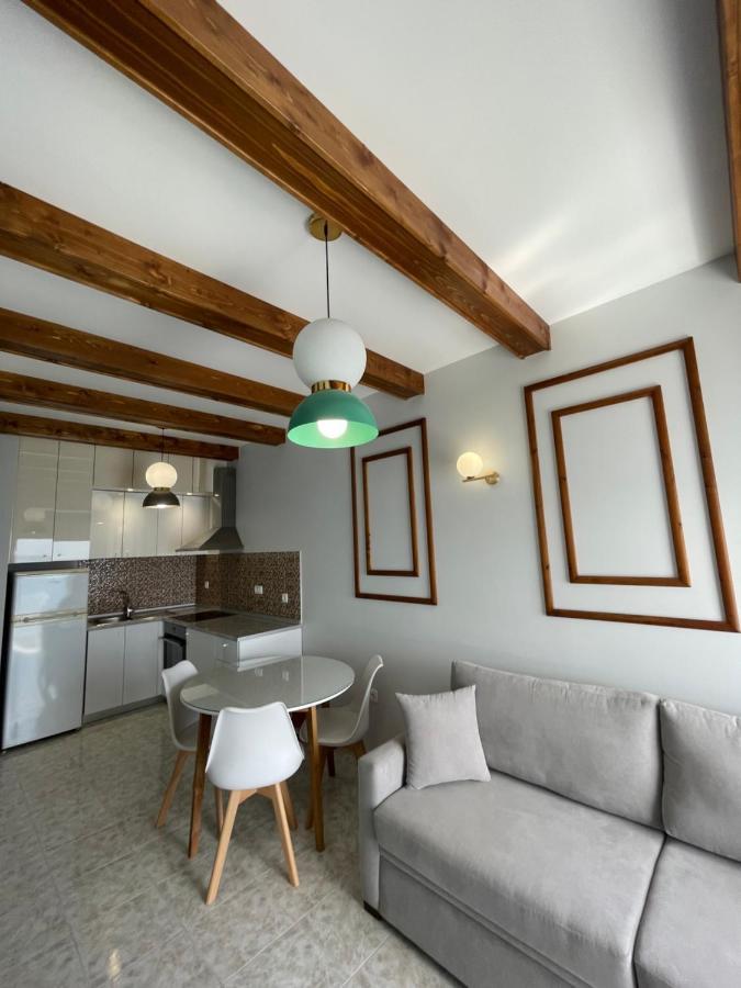 Skizenas Waterfront Apartments Haraki Dış mekan fotoğraf